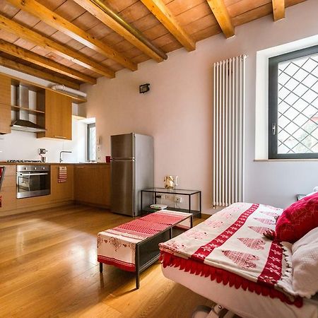 Apartment Polveriera Colosseum Rom Eksteriør billede