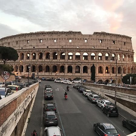 Apartment Polveriera Colosseum Rom Eksteriør billede
