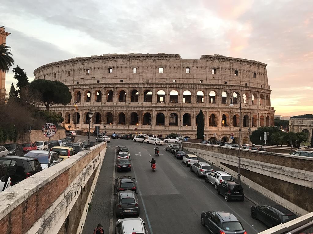 Apartment Polveriera Colosseum Rom Eksteriør billede